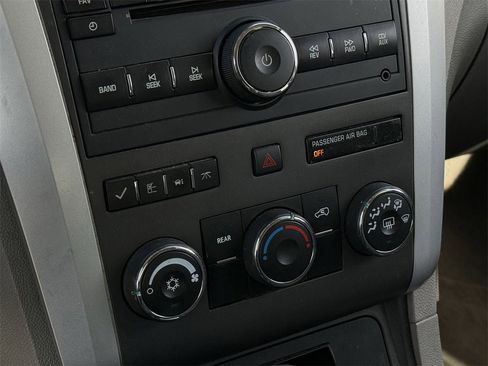 Used 2011 Chevrolet Traverse LT w/ Personal Connectivity Package image 16
