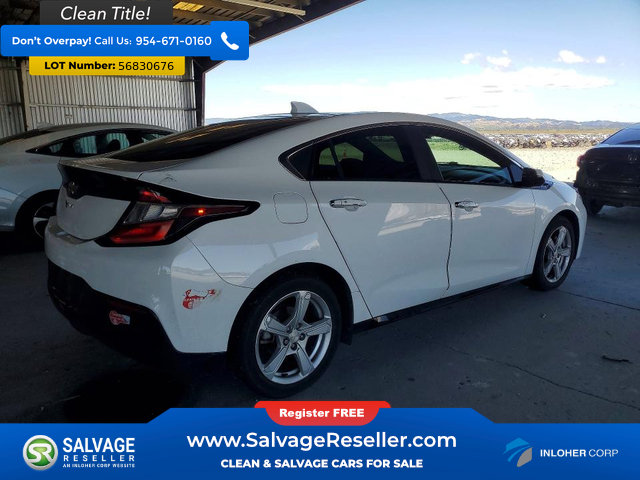 Used 2017 Chevrolet Volt LT w/ Comfort Package FWD image 4