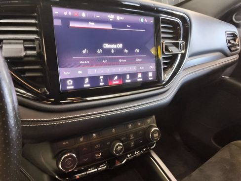 Used 2022 Dodge Durango SRT w/ Technology Group AWD/4WD image 21