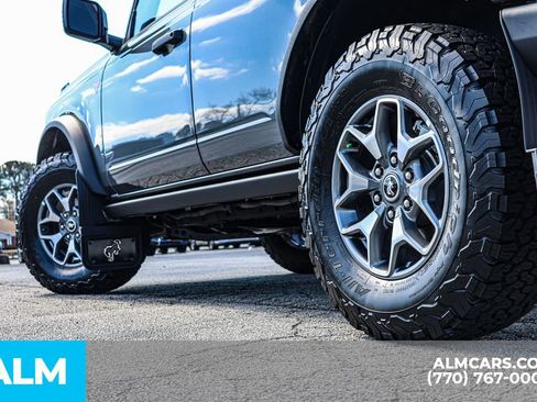 Used 2025 Ford Bronco Badlands image 16