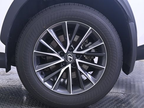 Used 2024 Lexus NX 350h AWD image 12
