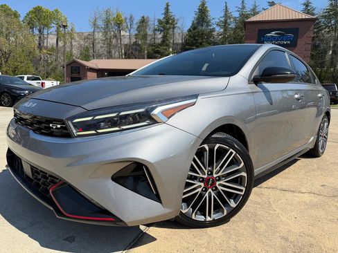 Used 2022 Kia Forte GT w/ GT2 Package FWD image 2