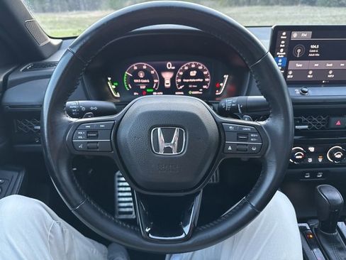 Used 2024 Honda Accord Sport image 18