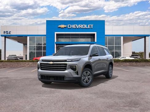 New 2026 Chevrolet Traverse LT w/ Driver Confidence Package FWD image 8