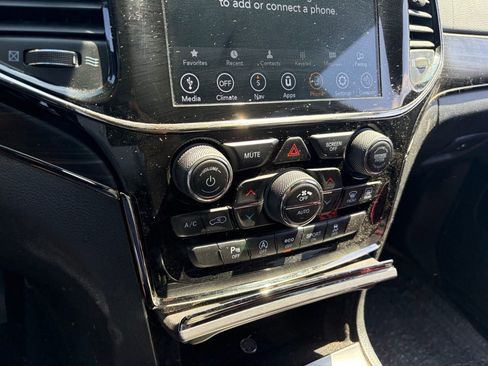 Used 2020 Jeep Grand Cherokee Limited X RWD image 7