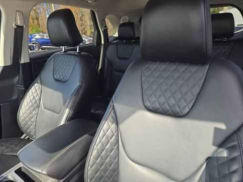 Used 2024 Ford Edge Titanium image 26