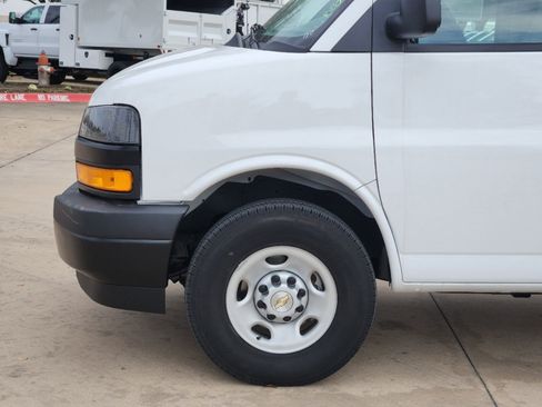 New 2025 Chevrolet Express 2500 w/ Driver Convenience Package image 14