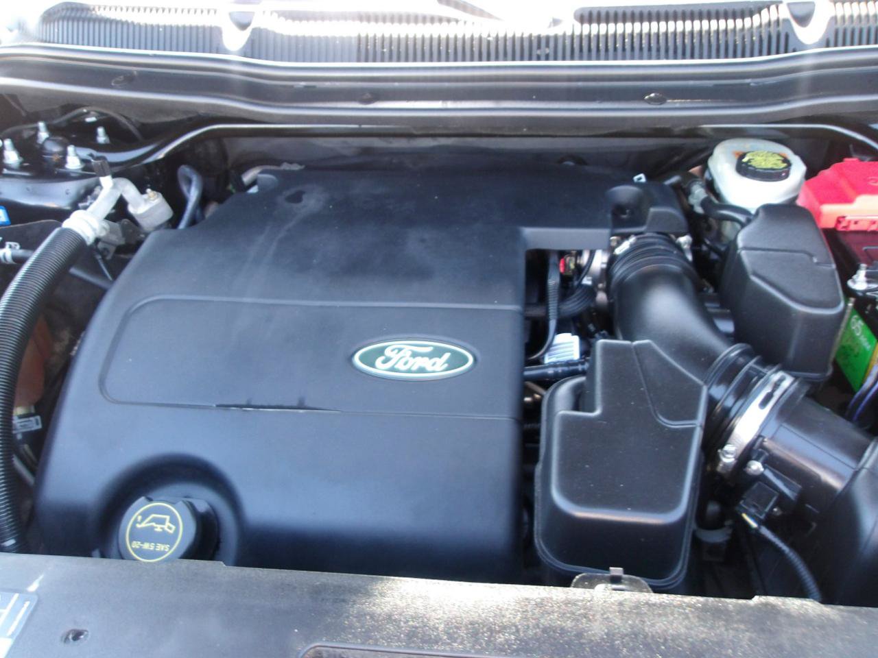 Used 2015 Ford Explorer XLT w/ Equipment Group 202A FWD image 27