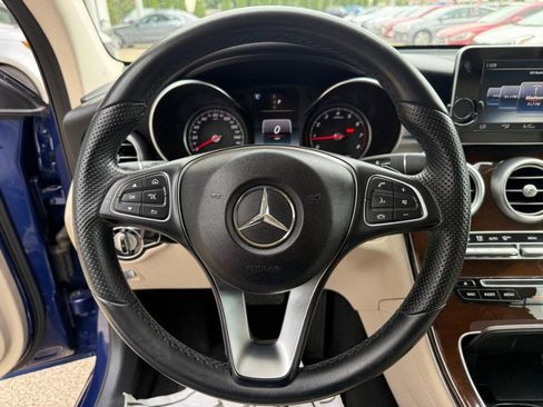 Used 2017 Mercedes-Benz GLC 300 w/ Premium 1 Package image 22