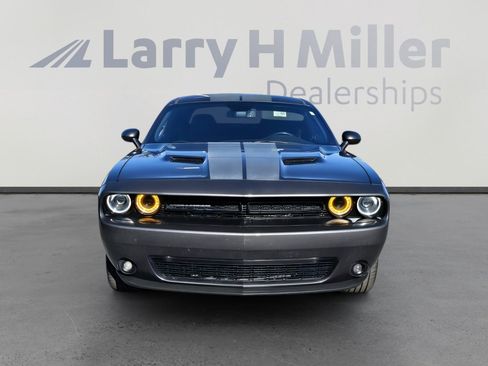 Used 2018 Dodge Challenger SXT w/ Blacktop Package image 8