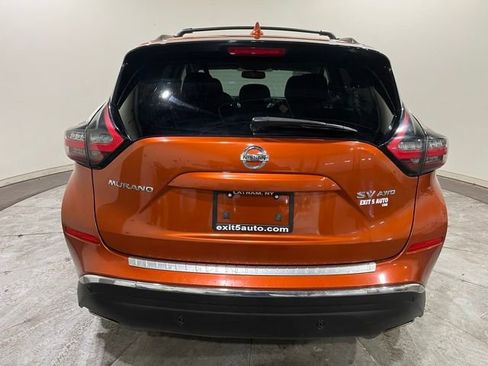 Used 2019 Nissan Murano SV w/ Premium Package image 10