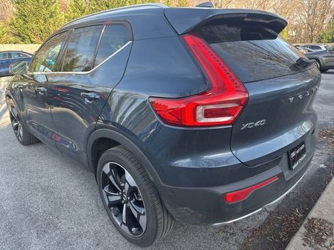 Used 2019 Volvo XC40 T5 Inscription image 4