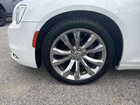 Used 2016 Chrysler 300 C w/ Safetytec Plus Group RWD image 29