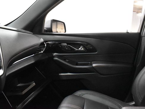 Used 2023 Chevrolet Traverse RS AWD/4WD image 24