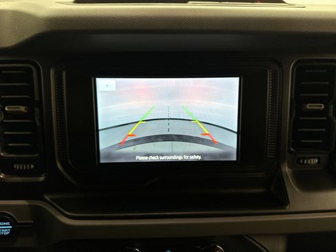 Used 2022 Ford Bronco BASE image 15