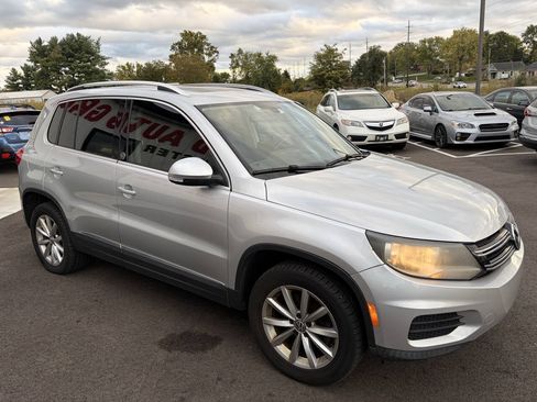 Used 2017 Volkswagen Tiguan Wolfsburg Edition FWD image 5