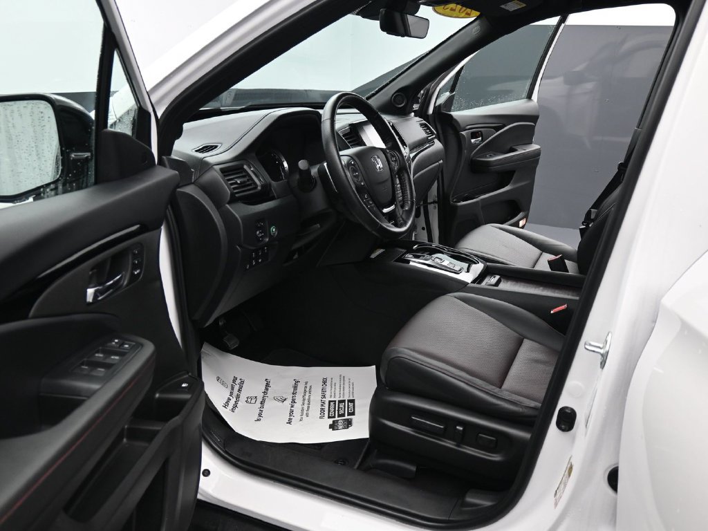 Used 2023 Honda Ridgeline Black Edition image 17