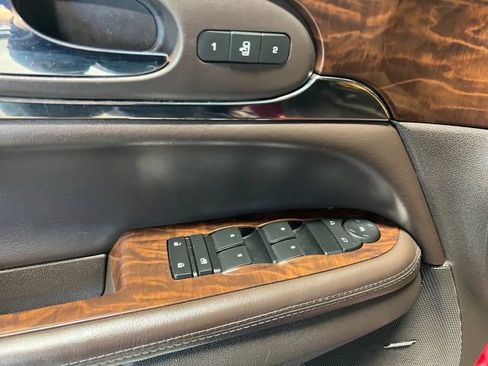 Used 2014 Buick Enclave Leather image 6