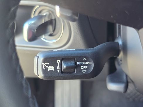 Used 2024 Porsche Macan S image 27