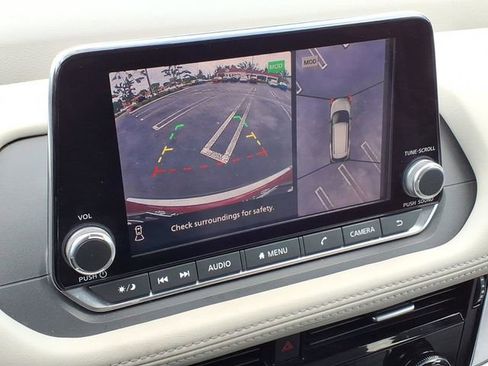 Used 2021 Nissan Rogue SV FWD image 25