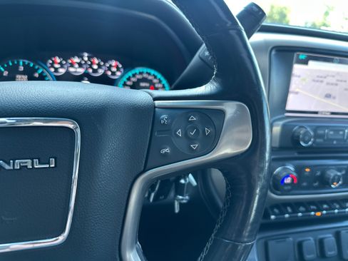Used 2018 GMC Sierra 1500 Denali w/ Denali Ultimate Package AWD/4WD image 34
