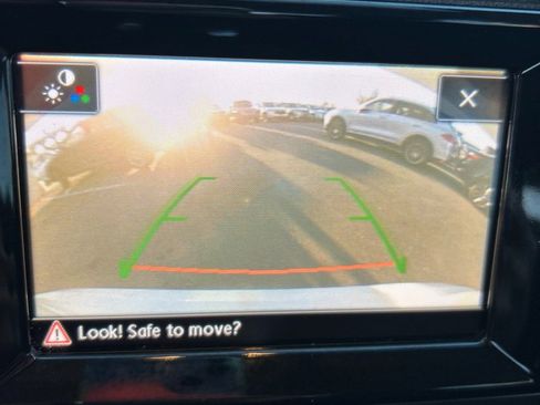 Used 2017 Volkswagen Passat 1.8T S image 16