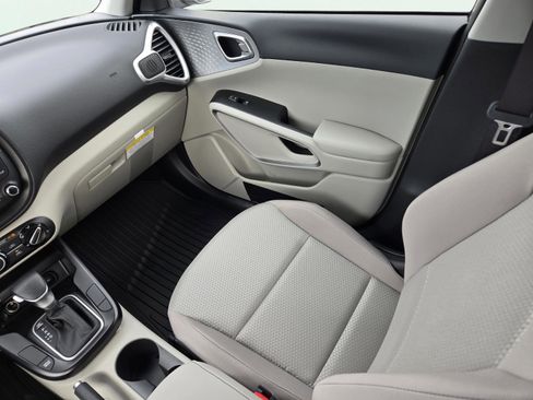 New 2025 Kia Soul LX image 19