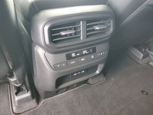 Used 2024 Honda Pilot EX-L image 15