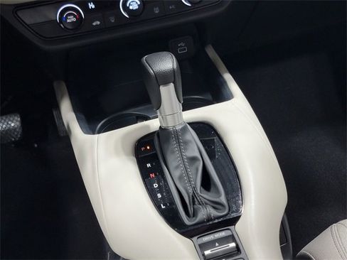 Certified 2023 Honda HR-V LX image 20