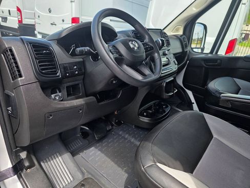 Used 2025 RAM ProMaster 3500 w/ Convenience Group FWD image 16