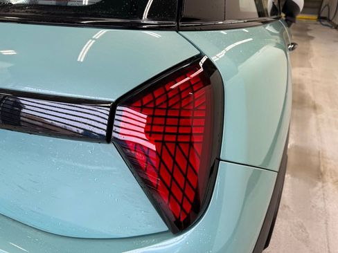 Certified 2025 MINI Cooper S image 5