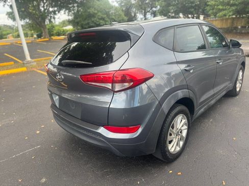 Used 2017 Hyundai Tucson SE FWD image 3