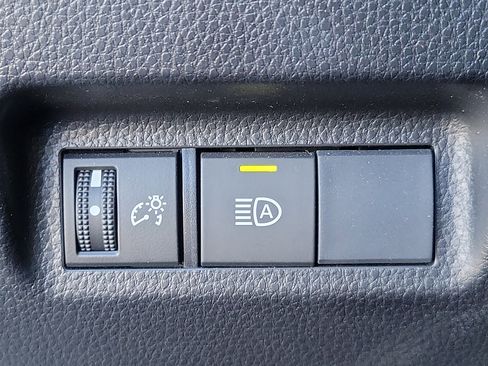 Certified 2021 Toyota RAV4 LE image 22