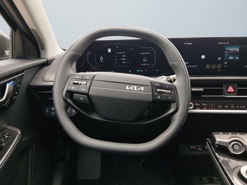 New 2025 Kia EV6 Wind image 12