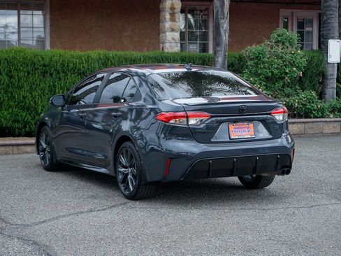Used 2025 Toyota Corolla SE FWD image 6
