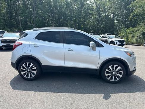 Used 2019 Buick Encore Essence AWD/4WD image 6