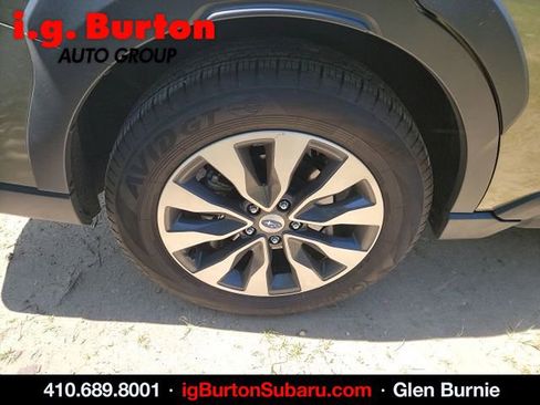 Used 2025 Subaru Outback Touring AWD/4WD image 7