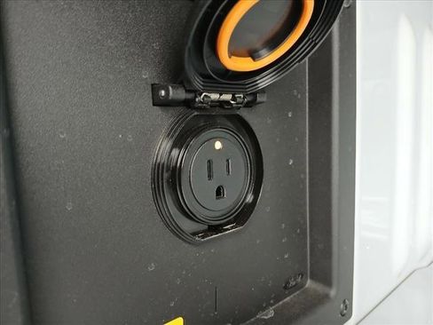 New 2025 Ford F150 XLT w/ Equipment Group 303A High image 10