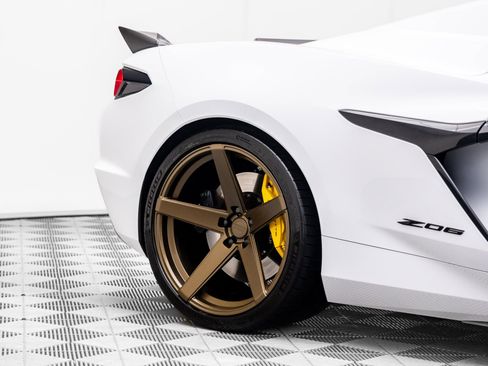 Used 2024 Chevrolet Corvette Z06 w/ Stealth Interior Trim Package image 33