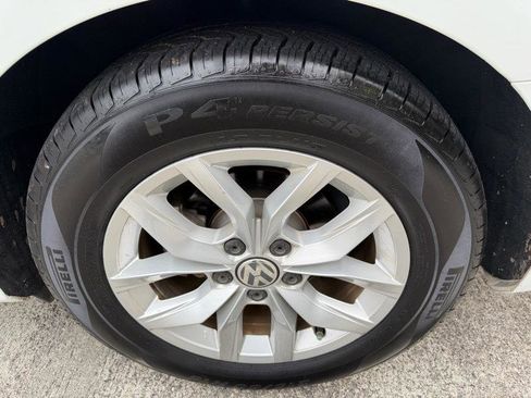 Used 2017 Volkswagen Passat 1.8T S image 33