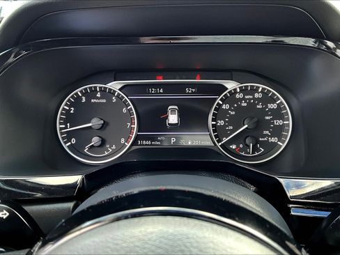 Used 2023 Nissan Pathfinder SL image 13