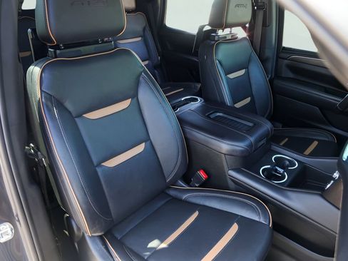 Used 2023 GMC Yukon AT4 AWD/4WD image 35