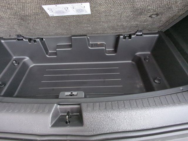 Used 2024 Chevrolet Traverse LT FWD image 36