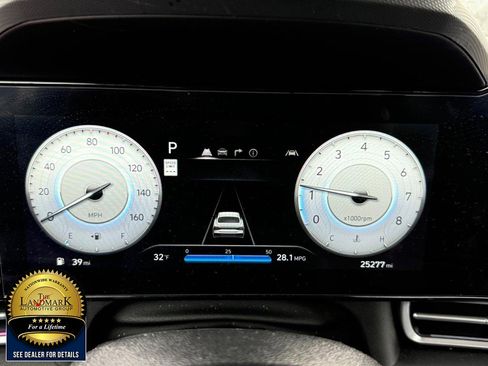 Used 2024 Hyundai Elantra SEL image 12