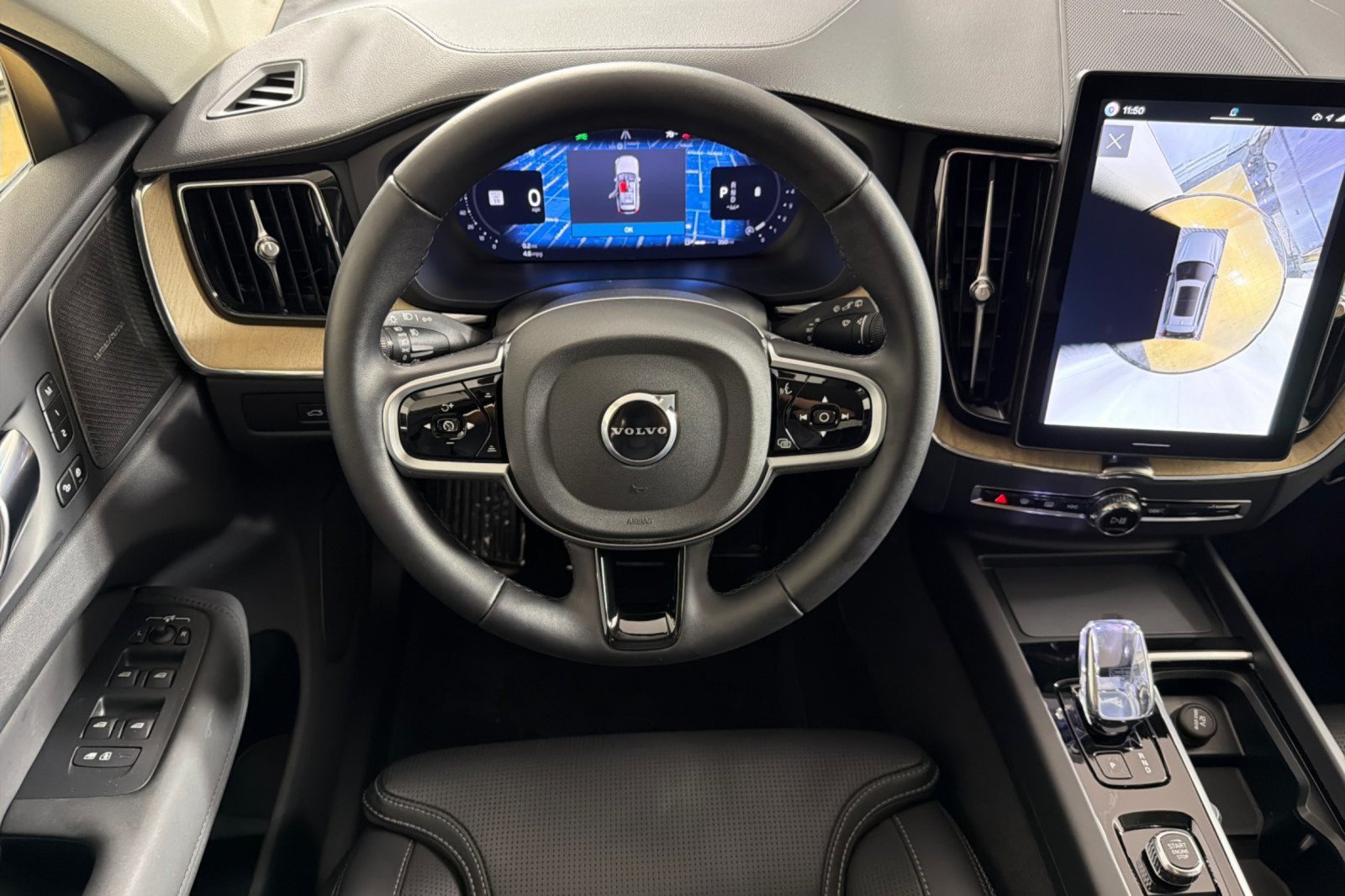 Used 2026 Volvo XC60 B5 Ultra AWD/4WD image 13