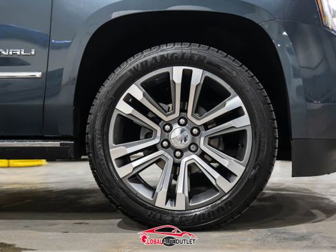 Used 2019 GMC Yukon Denali w/ Denali Ultimate Package image 10