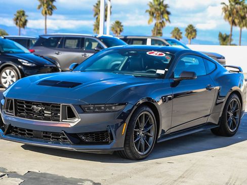 Used 2025 Ford Mustang Dark Horse image 3