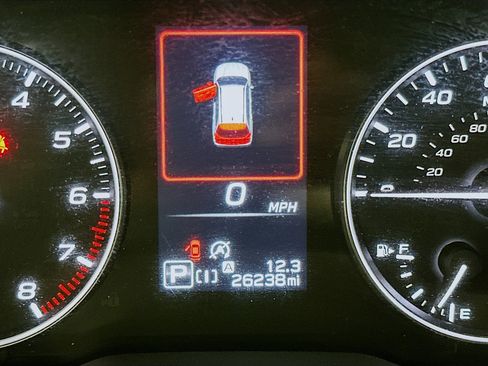 Used 2025 Subaru Forester Premium AWD/4WD image 18