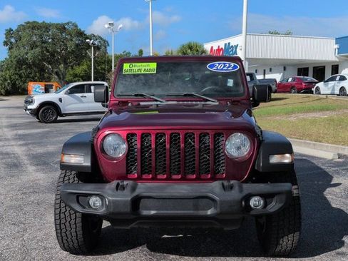 Used 2022 Jeep Gladiator Sport AWD/4WD image 9