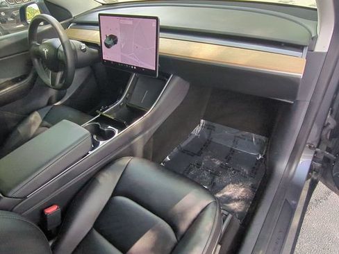 Used 2020 Tesla Model Y Long Range AWD/4WD image 35